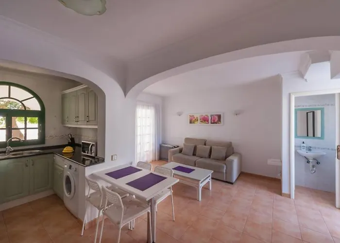 Duplex Con Jardin Y Buenas Vistas
